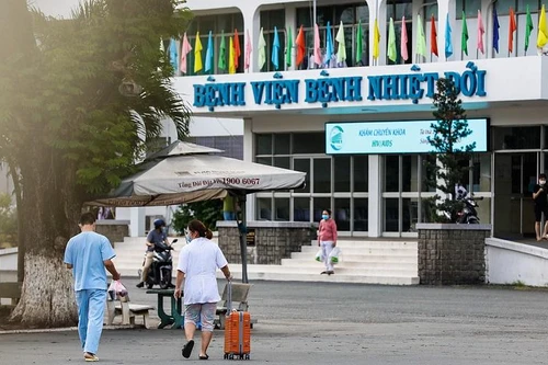 Bộ Y tế xác nhận 36 ca Covid-19 mới là nhân viên Bệnh viện Nhiệt đới TP.HCM