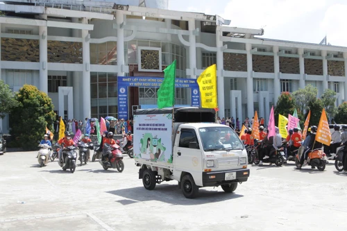 Hà Nội: Người dân có quyền tự quyết về sinh sản, thành phố khuyến khích sinh đủ hai con