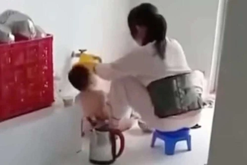 Liên tiếp các vụ bạo hành trẻ mầm non, Ủy ban Quốc gia về trẻ em đề nghị Bộ Giáo dục vào cuộc