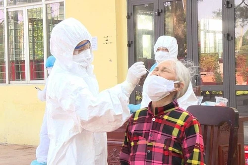 Đoàn Hà Nội tiếp nhận, xét nghiệm SARS-CoV-2 cho hơn 10.000 mẫu tại tỉnh Bắc Giang