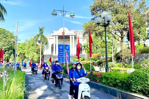 Ngày Dân số thế giới 11/7: Nâng cao tiếng nói của phụ nữ và trẻ em gái