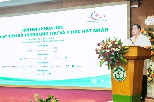 Giới thiệu nhiều kỹ thuật mới giúp chẩn đoán sớm ung thư và điều trị trúng đích