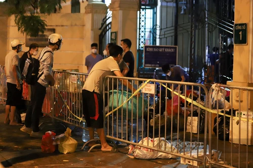 Sẽ giãn cách người nhà và nhân viên y tế ra khỏi ổ dịch Bệnh viện Việt Đức