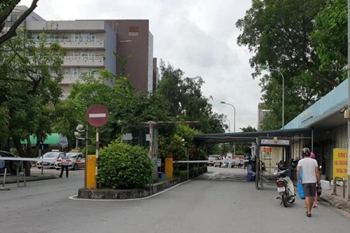 Bệnh viện Đức Giang thông tin về 3 ca Covid-19 từng vào chăm con tại viện