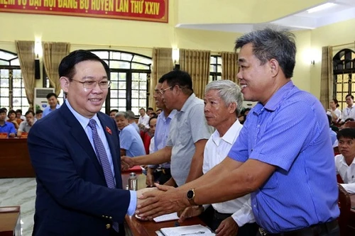 Cử tri Hà Nội gửi kiến nghị đến Quốc hội về bất cập của sách giáo khoa mới lớp 1