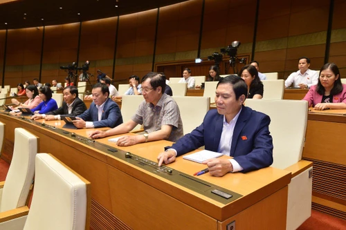 Công an xã được quyền sử dụng công cụ hỗ trợ để đưa người gây bạo lực gia đình đến trụ sở