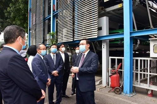 Bí thư Thành ủy Hà Nội: Xây dựng Hanoibus thành thương hiệu nổi trội, hàng đầu cả nước