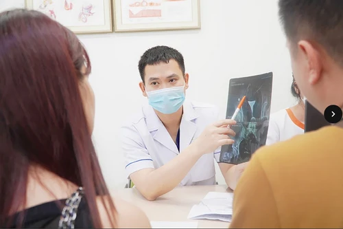 Hai lần chửa ngoài tử cung, 4 lần IVF thất bại, cặp vợ chồng tìm được “quả ngọt” nhờ kiên trì