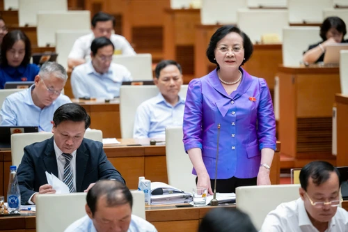 Bộ trưởng Nội vụ: Còn gần 1.500 cán bộ, công chức cấp xã, huyện dôi dư sau sáp nhập