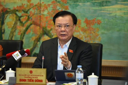 Bí thư Thành ủy Đinh Tiến Dũng: Phải có cơ chế đặc thù vượt trội, giao quyền mạnh cho Hà Nội