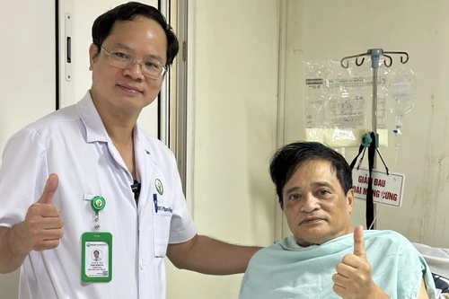 Hiếm gặp: Nam bệnh nhân mắc cùng lúc cả ung thư đại tràng và trực tràng