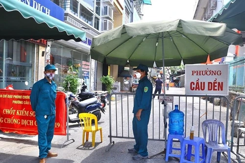 Hà Nội thêm 17 ca Covid-19, hai người bị lây do tiếp xúc với F0 trong khu cách ly