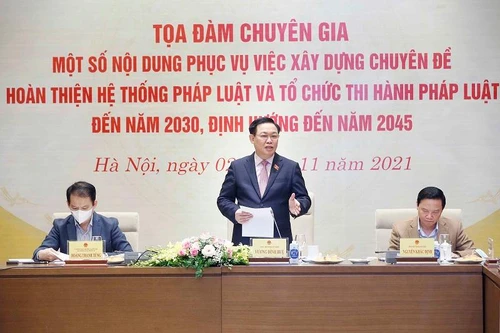 Chống tiêu cực, lồng ghép lợi ích nhóm trong công tác xây dựng pháp luật