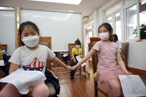 Số mắc mới Covid-19 tại Hà Nội giảm xuống dưới 1.000 ca trên ngày