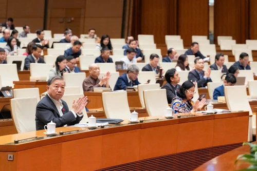 Quốc hội thông qua Luật Thi hành án dân sự (sửa đổi)