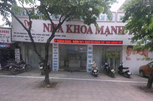 Dùng người không có chứng chỉ hành nghề khám bệnh, nha khoa Mạnh Toàn bị tước giấy phép