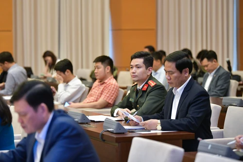 Đề xuất Thường trực Ban Bí thư, Chánh án TAND và Viện trưởng VKSND Tối cao được có cảnh vệ