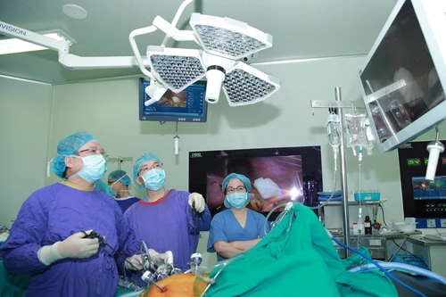 Bệnh viện Việt Đức hoạt động bình thường, mổ phiên trở lại sau 2 tuần gián đoạn vì thiếu vật tư