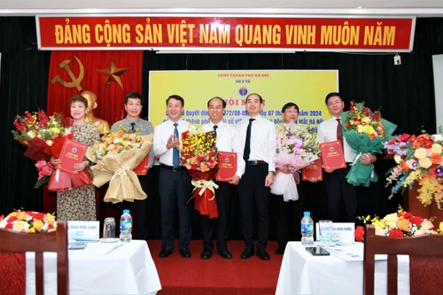 Chính thức hợp nhất Bệnh viện Mắt Hà Nội và Bệnh viện Mắt Hà Đông, bổ nhiệm Ban giám đốc mới