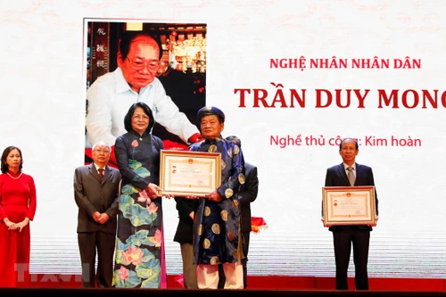 Người được phong tặng “Nghệ nhân nhân dân”, “Nghệ nhân ưu tú” phải có tài năng đặc biệt xuất sắc