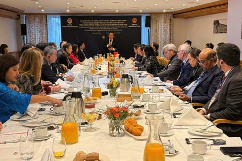 Dược phẩm là một trong những ngành sẽ ứng dụng AI nhiều nhất - FPT Long Châu có lợi thế lớn