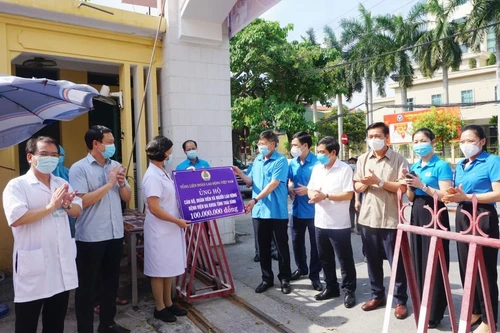 Đơn vị y tế công lập thu không đủ chi do tác động bởi dịch Covid-19 sẽ được ngân sách hỗ trợ