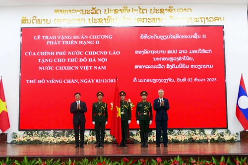 Bí thư Thành ủy Hà Nội và Bí thư Thành ủy Viêng Chăn hội đàm, hai Thủ đô tiếp tục hợp tác chặt chẽ