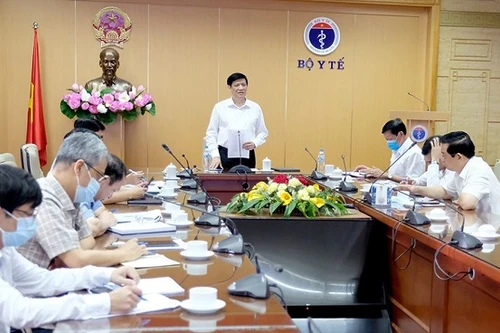 Quyền Bộ trưởng Y tế: Cả nước có khoảng 150 ổ dịch Covid-19, nhanh nhất cuối 2021 mới có vaccine