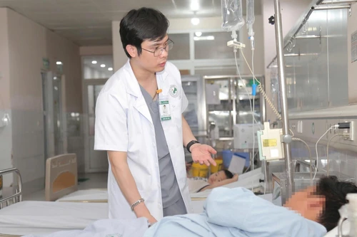 Nam thanh niên ở quận Long Biên bị suy thận cấp, tiêu cơ do say nóng