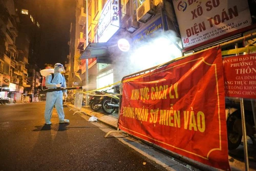 Trưa 23-7, Hà Nội công bố thêm 17 ca dương tính mới, có 3 ca lây cộng đồng