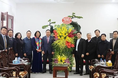 Lãnh đạo Thành ủy Hà Nội thăm, chúc mừng Tòa Giám mục giáo phận Bắc Ninh nhân dịp Giáng sinh