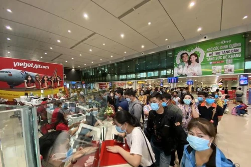 TP HCM thông tin chính thức về "20 ca nghi mắc Covid-19 tại sân bay Tân Sơn Nhất"
