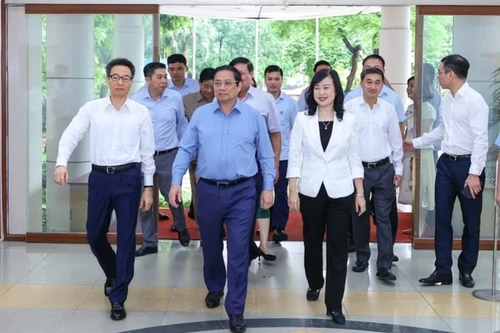 Quyền Bộ trưởng Y tế kiến nghị 10 vấn đề lớn, Thủ tướng chỉ đạo phải tháo gỡ ngay cho ngành Y