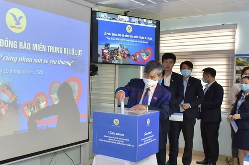 Med Group dành hơn 1 tỷ đồng ủng hộ đồng bào miền Trung bị lũ lụt