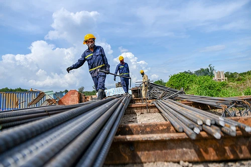 Thủ tướng phê bình 21 bộ ngành và 33 địa phương chưa phân bổ hết kế hoạch vốn năm 2023