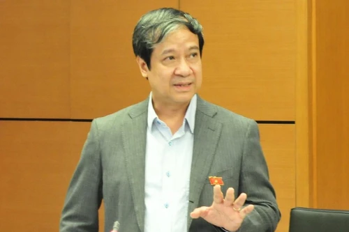 Giá sách giáo khoa mới tăng cao 2-3 lần, Bộ trưởng Giáo dục và Đào tạo nói gì?