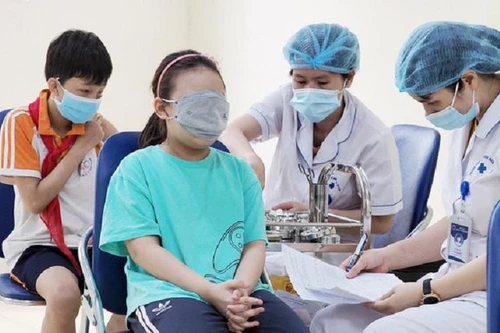 Hà Nội có ngày thứ năm liên tiếp ghi nhận dưới 1.000 ca Covid-19 trong một ngày