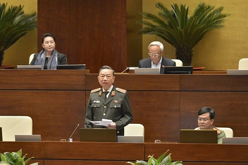 Bộ trưởng Tô Lâm: Cử tri đề nghị Luật Đảm bảo TTATGT đường bộ được phổ cập toàn xã hội