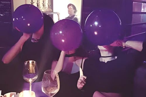 Bộ Y tế yêu cầu không sử dụng loại khí trong “bóng cười” để chữa bệnh