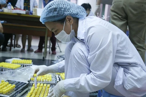 Hà Nội lấy thêm 1 triệu mẫu để xét nghiệm bóc tách F0 tại các “vùng đỏ”