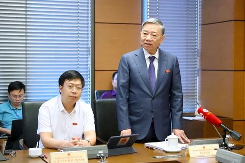 Bộ trưởng Tô Lâm: Áp dụng khoa học công nghệ sẽ giảm “tiếng ong ve” về cảnh sát giao thông