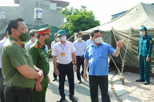 Bí thư Thành ủy Hà Nội thị sát ở Hà Đông, Chương Mỹ: Phải giãn cách xã hội mạnh hơn 