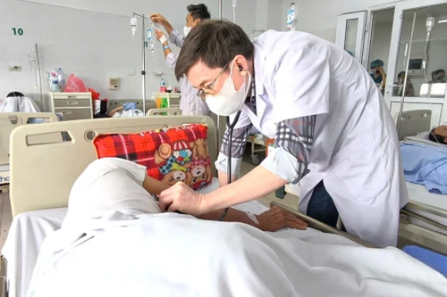 Người đàn ông ở Hà Nội mắc liên cầu lợn với tiền sử bệnh rất đặc biệt