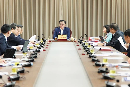 Hà Nội giao tổng số 2.749 biên chế khối Đảng, đoàn thể trong năm 2023 