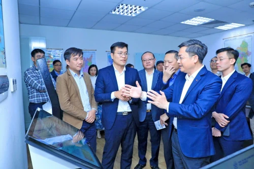 Hà Nội tiên phong ứng dụng chuyển đổi số dùng chung 3 cấp trong cơ quan Đảng, chính quyền, MTTQ