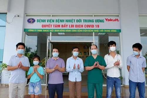 Mẹ và con của hai bệnh nhân Covid-19 ở Hải Dương dương tính, Đà Nẵng thêm 4 ca