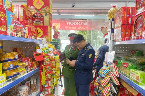 Mở cao điểm chống buôn lậu, gian lận thương mại dịp Tết Nguyên đán Ất Tỵ trên toàn quốc