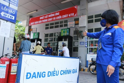 Chủ tịch Quốc hội yêu cầu giám sát cung ứng xăng dầu trong nước và nhà máy lọc dầu Nghi Sơn