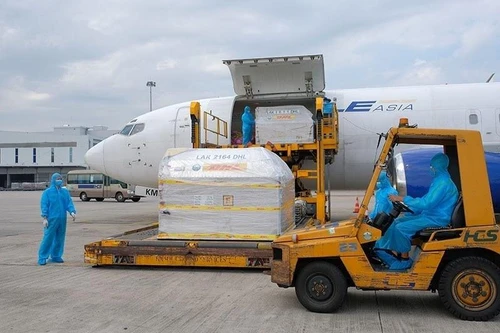 Đề nghị thông quan nhanh cho 31 triệu liều vaccine Pfizer