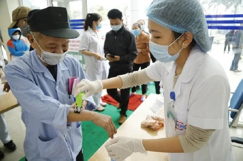 Trì hoãn đến bệnh viện vì sợ Covid-19, nhiều bệnh nhân cao tuổi biến chứng nguy kịch